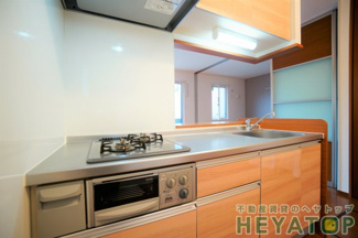 【キッチン】 | ２口ガスシステムキッチン（同仕様写真）