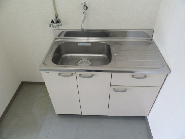 山形ZAOインター前ビルのキッチン