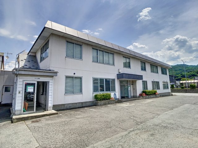 山形ZAOインター前ビル