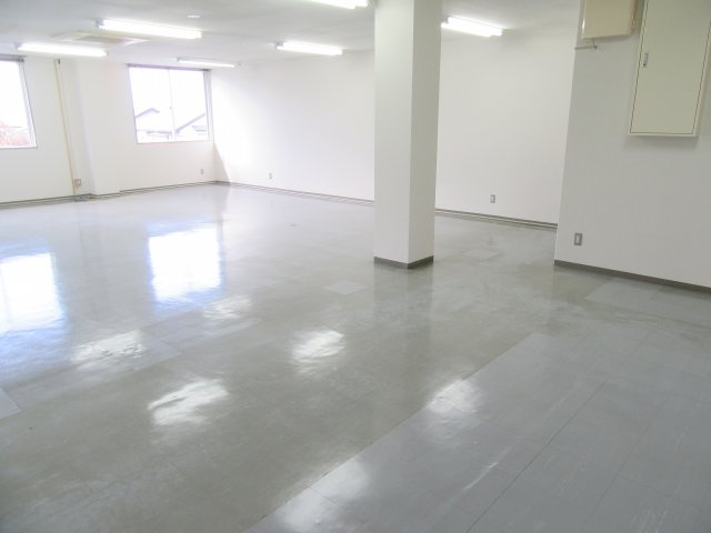 山形ZAOインター前ビルの内装