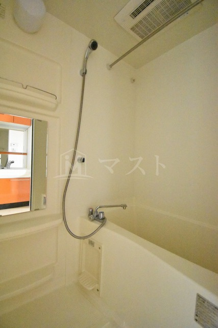 プレサンス本町プライムの浴室