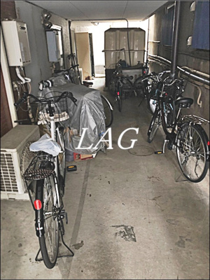 【その他共用部分】 | キャピタル浅草 | 自転車置き場です。