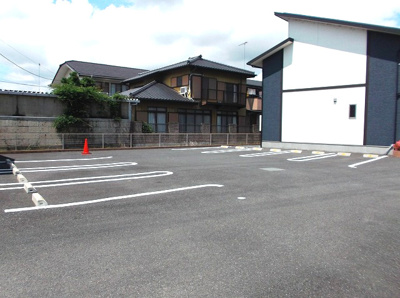 【駐車場】 | ヴィヴァーチェ