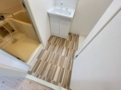 【洗面所】 | クリア緑地 | ※同タイプの写真となり、実際のお部屋とは異なる場合があります