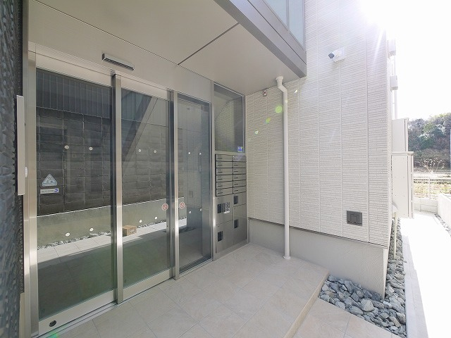 シャーメゾンＦＵＪＩＭＯＴＯⅡのエントランス