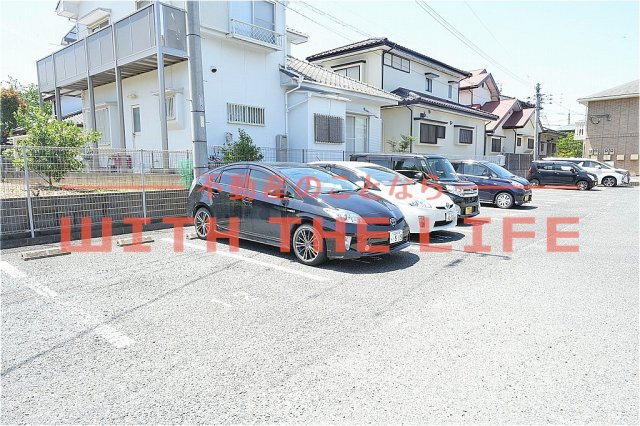 ウィズテリア【キャッシュバック対象物件】の駐車場|駐車場完備です