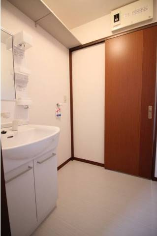 シャーメゾン桑野【キャッシュバック対象物件】の独立洗面台|独立洗面台です