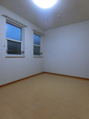 【洋室】 | サンライズ　倉吉