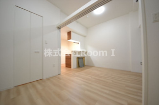 【居間・リビング】 | ラシーヌ瓦屋町 | 使いやすいリビングです