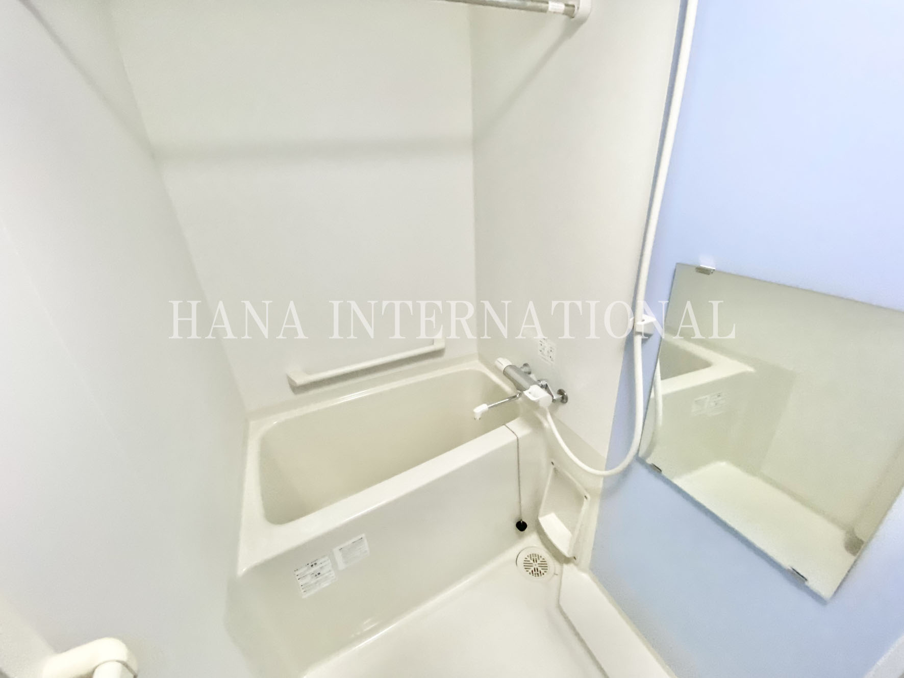 クレイノＮＩＳＨＩＧＡＩⅣの浴室