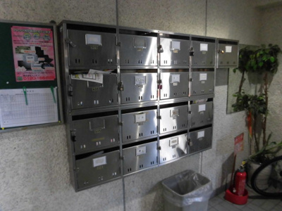 【その他共用部分】 | 菅原大発マンション | 建物内にある集合郵便受けです
