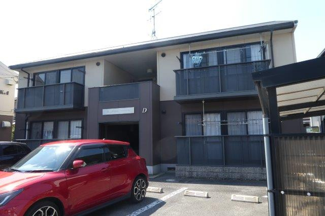 倉敷市上富井のアパートの外観
