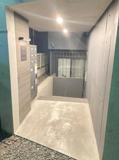 【エントランス】
