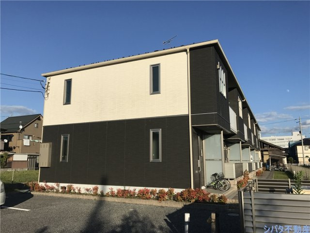 ジョイフルメゾンＳＫの外観|ツートンの外壁です