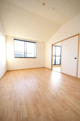 【洋室】 | ベルシオン桜町B | ※前回募集時の写真です