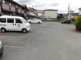【駐車場】