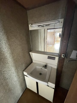 【独立洗面台】 | 行田市藤原町  中古住宅 | 現地(2022.9撮影)