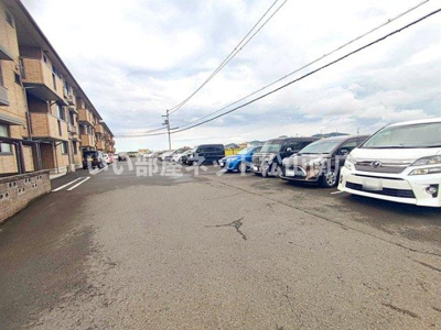 【駐車場】 | ジュネス針田　B棟