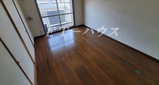 コンフォート津田沼壱番館の居間・リビング
