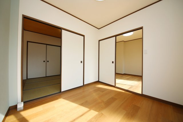 ハローユー柊の洋室