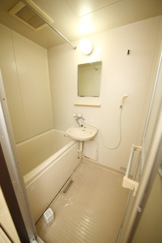 ハローユー柊の浴室