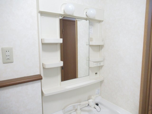 シャルム千歳の独立洗面台