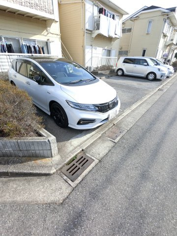 【駐車場】