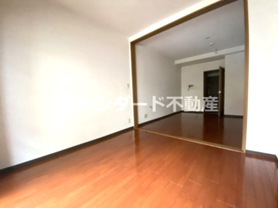 【居間・リビング】 | ランドマークシティ梅田東