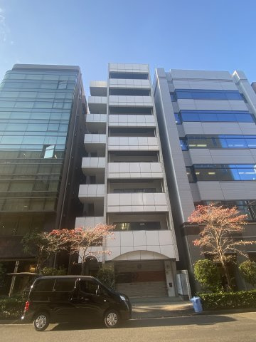 ７山京ビルの外観