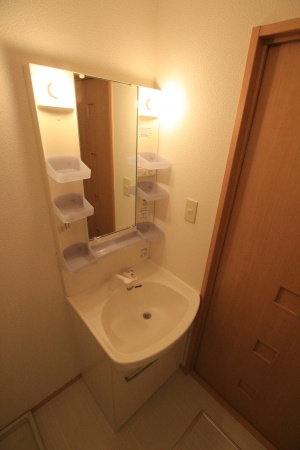 セジュールシャイニング【キャッシュバック対象】の独立洗面台|独立洗面台あり、毎朝おしゃれに忙しい女性の方におすすめです