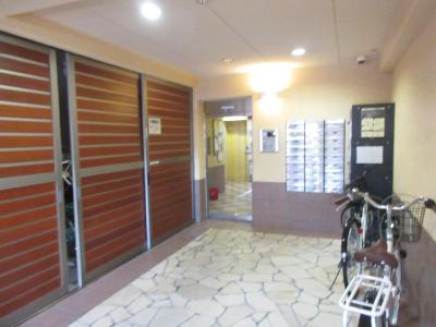 インテグレート東山のエントランス