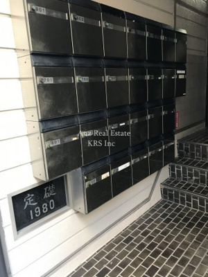 【エントランス】 | 大阪新町ＰＯビル | 1階エントランス部分にあるメールボックス！