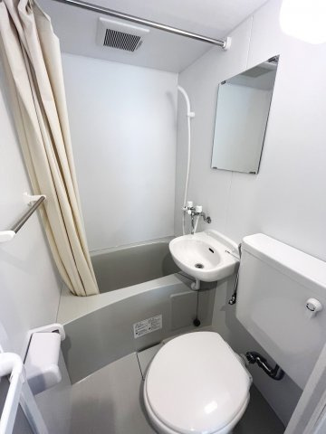 ベルシティ根津の浴室|3点ユニットバス