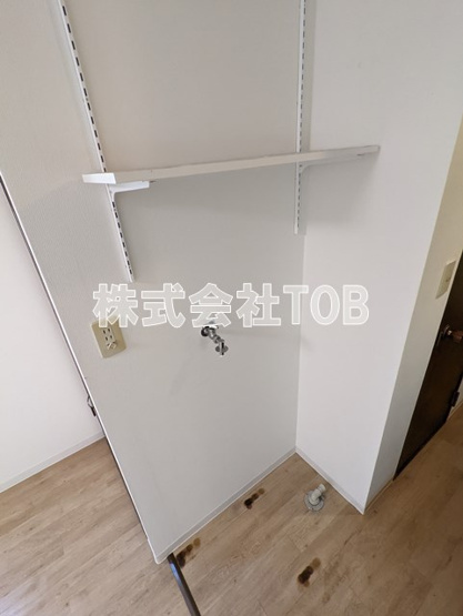 【設備】 | アメニティーズ | 洗濯機置き場※クリーニング中の写真