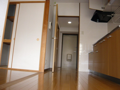 【寝室】 | ヴィラージュK