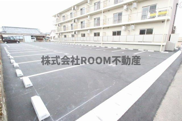 Feliciaの駐車場|カースペースがあります