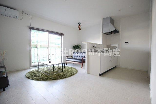 Feliciaの居間・リビング|こちらの居間で趣味の時間をお楽しみください