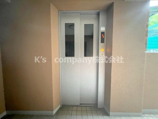 海老名市上今泉6丁目　ライオンズマンションかしわ台　401号室のその他共用部分|エレベーター付き
