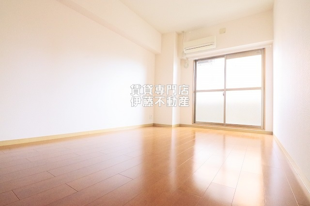 グレイス大曽根の居間・リビング