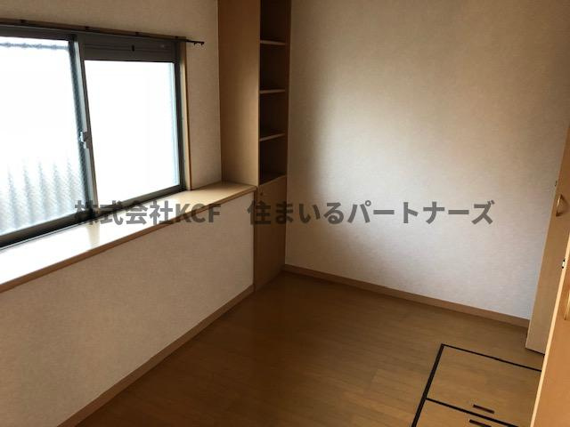 ルネス荒木一番館の寝室|使い勝手のいい寝室です