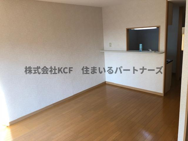 ルネス荒木一番館の居間・リビング|おしゃれな居間です