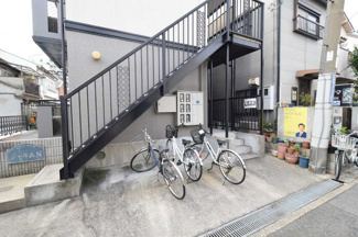 【その他共用部分】 | シャルムN | 自転車置き場です。
