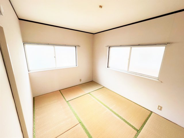 岩田ハイツB棟の和室