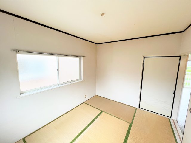 岩田ハイツB棟の和室