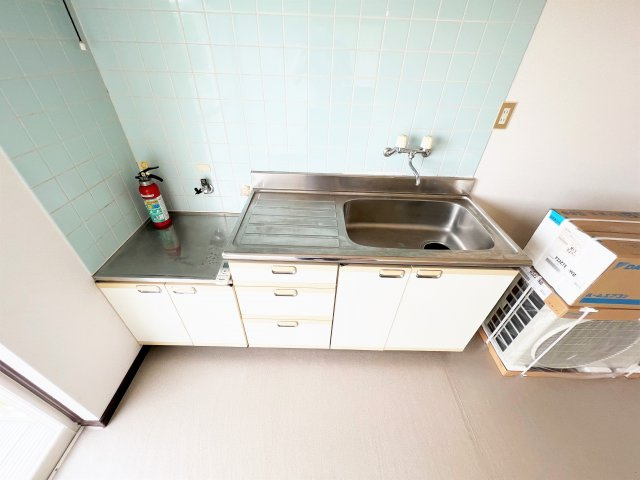岩田ハイツB棟のキッチン