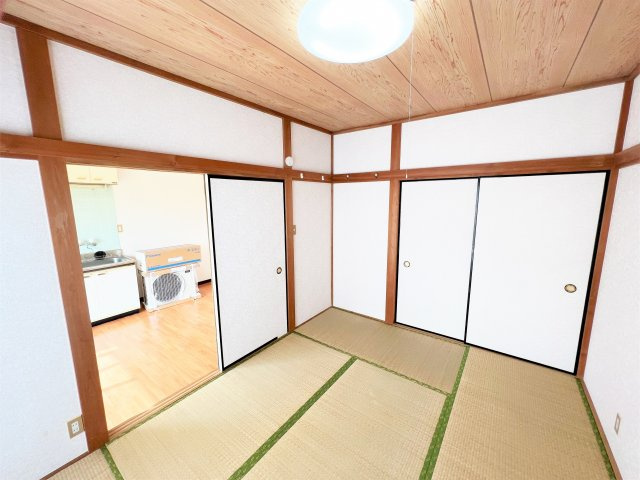 岩田ハイツB棟の和室