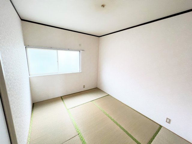 岩田ハイツB棟の和室