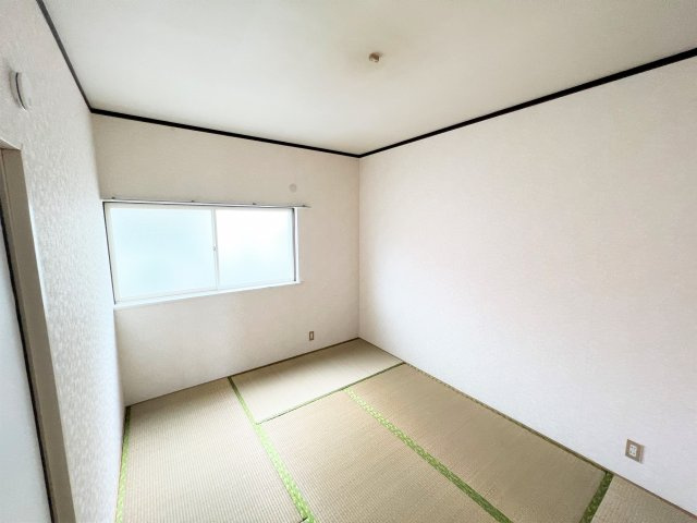 岩田ハイツB棟の和室
