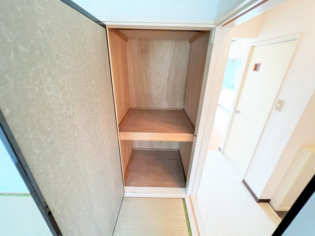 岩田ハイツB棟の収納