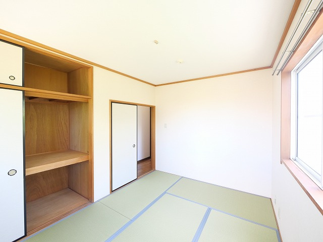 レイクビレッジ好村Bの和室